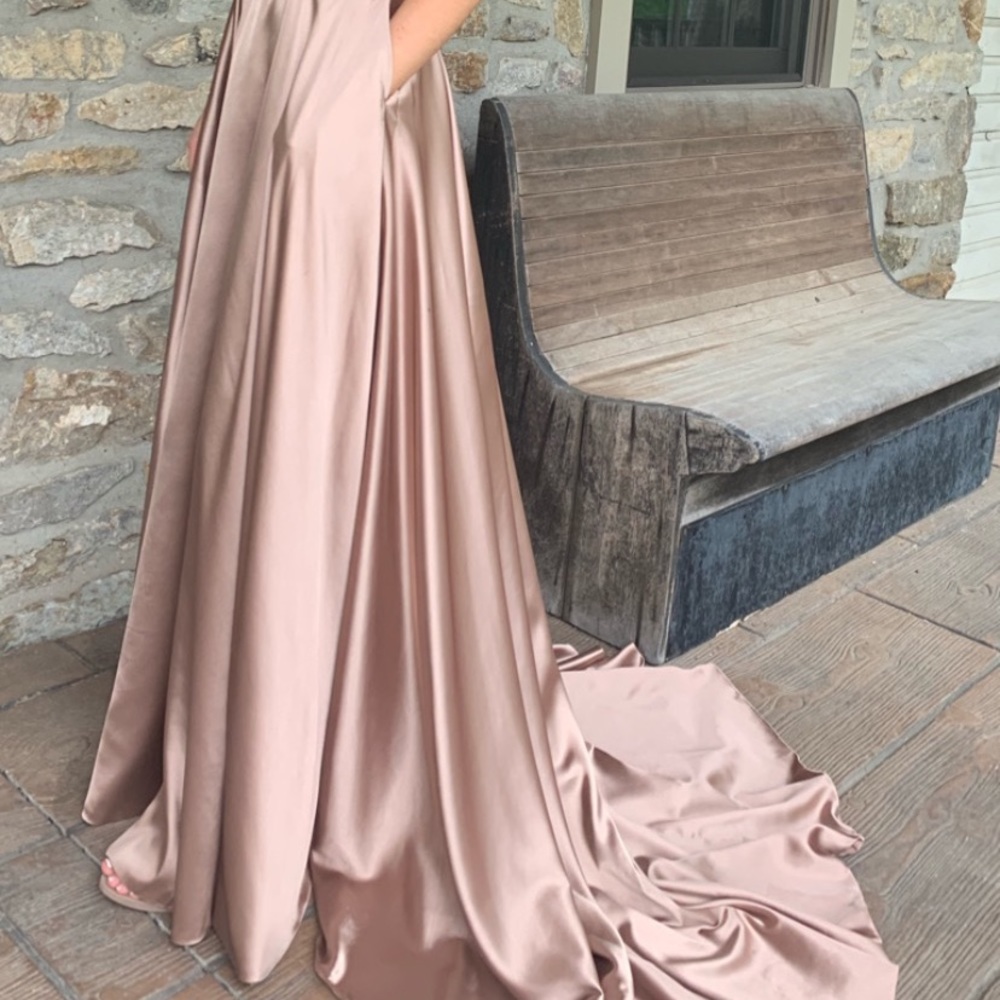 PROM DRESS - Picture 4 of 4
